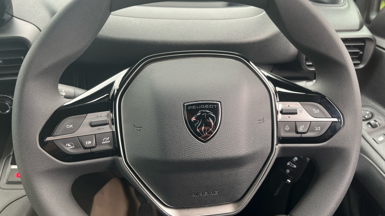 Peugeot Partner Long Diesel 1.5 BlueHDi 100 Professional Plus Van